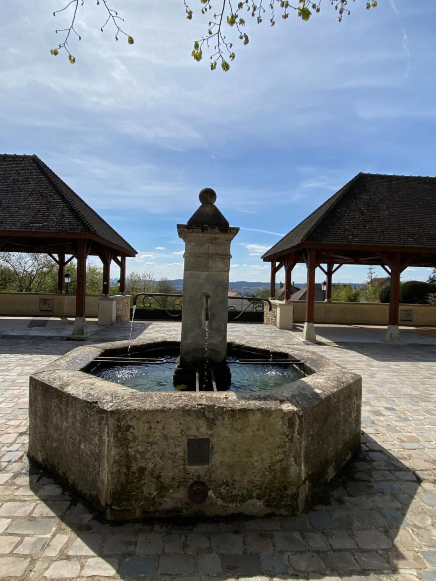 La Villa Perchee Calme, Sauna, Parking Prive Saint-Prix  Exterior foto