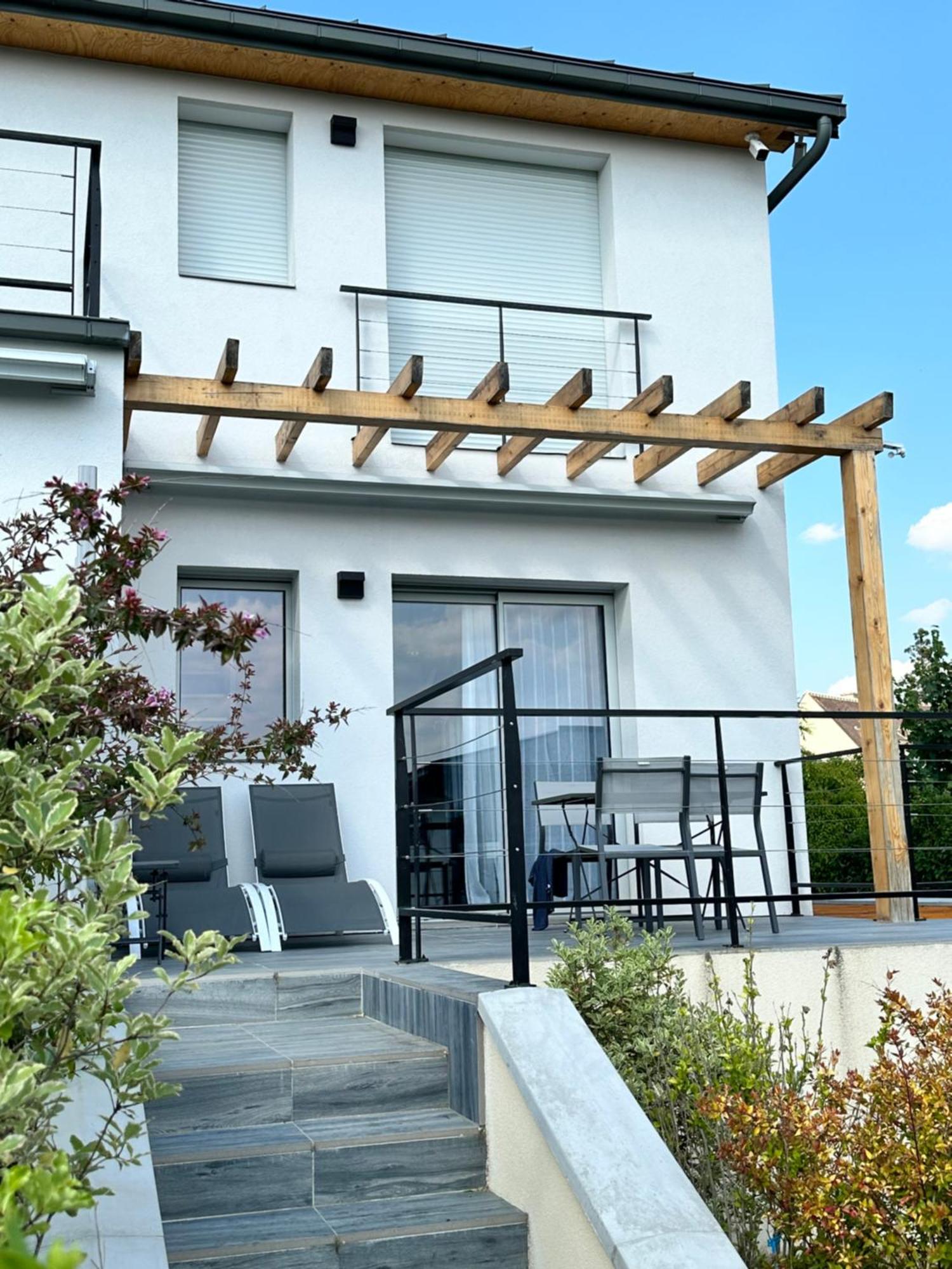 La Villa Perchee Calme, Sauna, Parking Prive Saint-Prix  Exterior foto