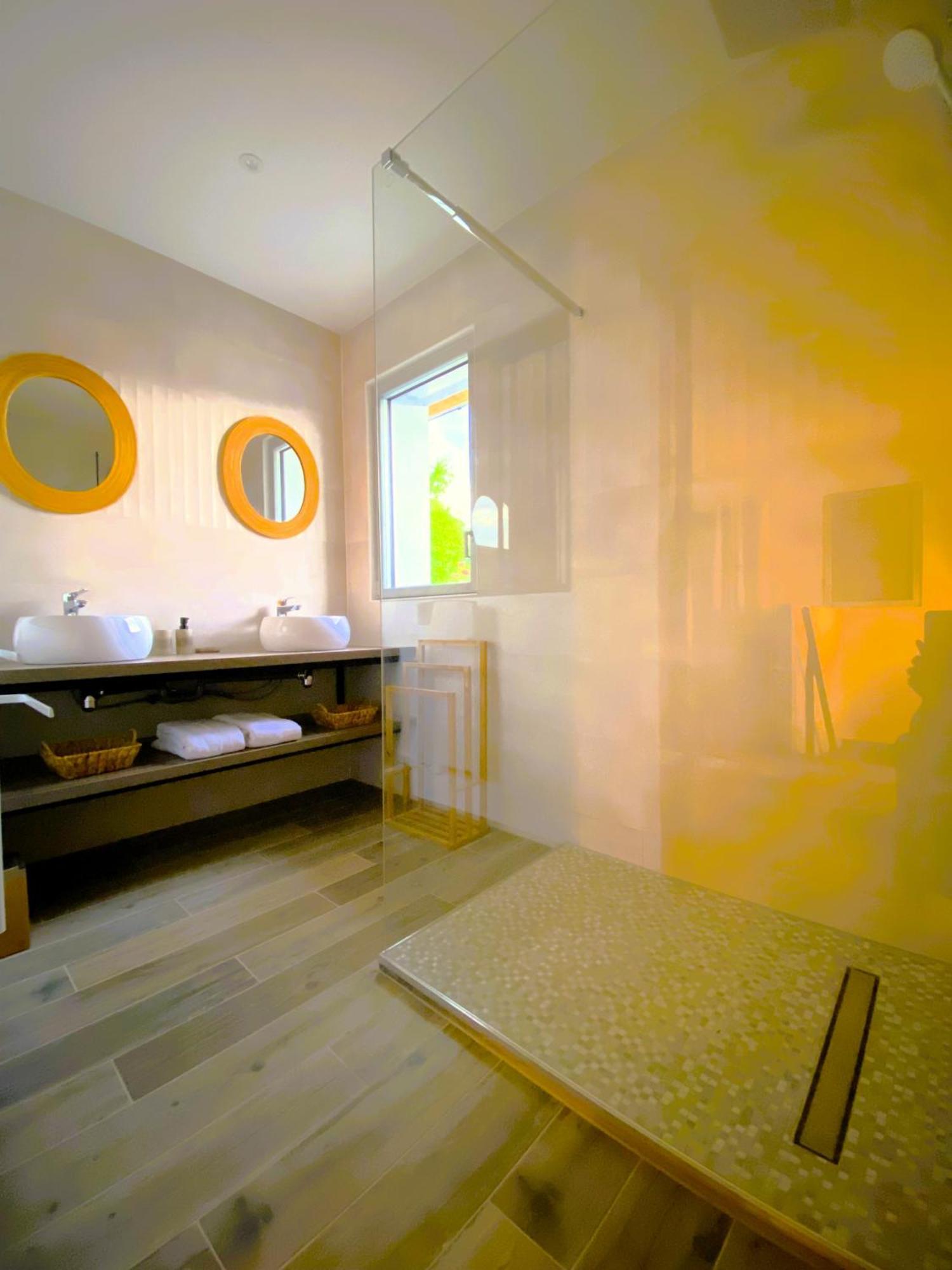 La Villa Perchee Calme, Sauna, Parking Prive Saint-Prix  Exterior foto